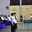 Bupati Sidoarjo Gus Muhdlor saat melantik pejabat struktural dan fungsional di Lingkungan Pemkab Sidoarjo.Rabu (2/3/2022).