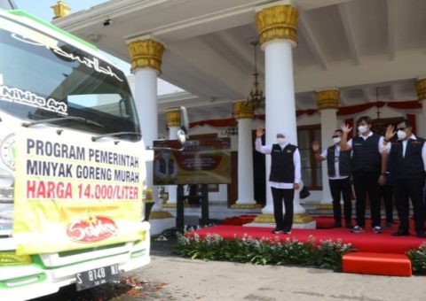 Pemprov Jatim Guyur 2,7 Juta Liter Minyak Goreng ke Kabupaten/Kota di Jatim