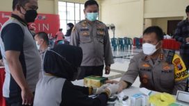 Kapolresta Sidoarjo Kombes.Pol Kusumo Wahyu Bintoro bersama anggota dan ASN Polresta Sidoarjo, mengikuti pemeriksaan kesehatan (Rikkes) berkala dari Biddokes Polda Jawa Timur, pada Selasa (8/3/2022).