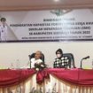 PJ Sekdaprov Jatim Wahid Wahyudi, saat memberi motivasi dalam Bimbingan Teknis Peningkatan Kapasitas Forum Bursa Kerja Khusus Sekolah Menengah Kejuruan (SMK) Se- Kabupaten Sidoarjo di Kota Batu, Rabu (16/3/2022).