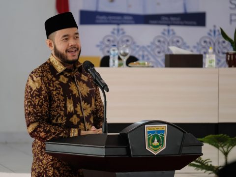 Wali Kota Padang Panjang Minta Komitmen dan Profesionalitas Anggota Korpri Terus Diperbaharui