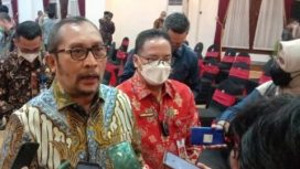 Wakil ketua DPRD Jatim, Sahat Tua Simanjuntak saat membuka Bimtek e Perda.Rabu (23/3/2022)