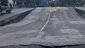 Jembatan Ngaglik 1 Lamongan yang ambles