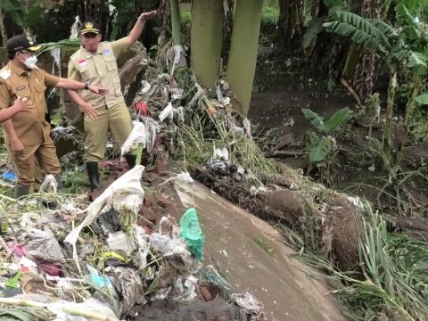Banjir Genangi Pemukiman Warga, Wali Kota Malang Terjun ke Lokasi