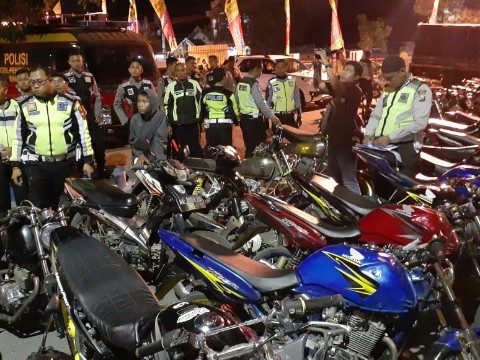 Razia Balap Liar, Polisi Amankan 18 Motor di Kembangan