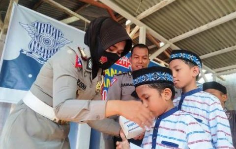Sambut Ramadan, Satlantas Polres Aceh Timur Santuni Anak Yatim