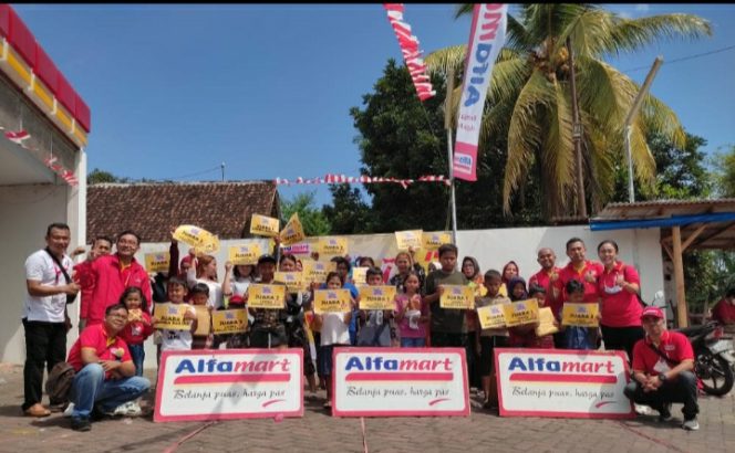 
					Meriahkan Hari Kemerdekaan HUT RI Ke-77 Pesta Rakyat Alfamart Menyelenggarakan Rangkaian Perlombaan