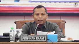 Ketua DPRD Kabupaten Lumajang Anang Ahmad Syaifuddin mundur dari jabatannya dalam rapat paripurna, Senin (12/9/2022)