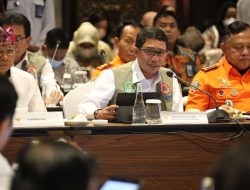 Kepala Badan Nasional Penanggulangan Bencana (BNPB) Letjen TNI Suharyanto, S. Sos., M.M. menghadiri rapat tingkat menteri membahas Penyelenggaraan Konferensi Tingkat Tinggi (KTT) G20, yang digelar di Badung, Bali pada Selasa (4/10).