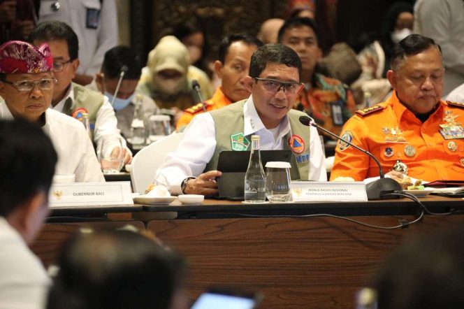 
					Kepala Badan Nasional Penanggulangan Bencana (BNPB) Letjen TNI Suharyanto, S. Sos., M.M. menghadiri rapat tingkat menteri membahas Penyelenggaraan Konferensi Tingkat Tinggi (KTT) G20, yang digelar di Badung, Bali pada Selasa (4/10).
