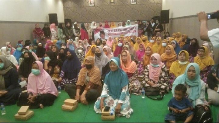 Muslimat Emak-emak Kota Jember Siap Mendukung H. Prabowo Subianto Menjadi Presiden RI Periode 2024-2029