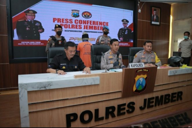 
					Polres Jember Berhasil Menangkap Pelaku Eksibisionis yang Meresahkan Mahasiswi