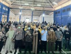 BPJS Ketenagakerjaan kota Depok bersama Anggota Komisi IX DPR RI melakukan sosialisasi kepada pekerja mandiri di lingkungan kelurahan Abadijaya, kota Depok diantaranya kader PKK, kader Posyandu, Karangtaruna, dan pelaku UMKM, di Aula Ganesa Satria, Rabu (7/12/2022).