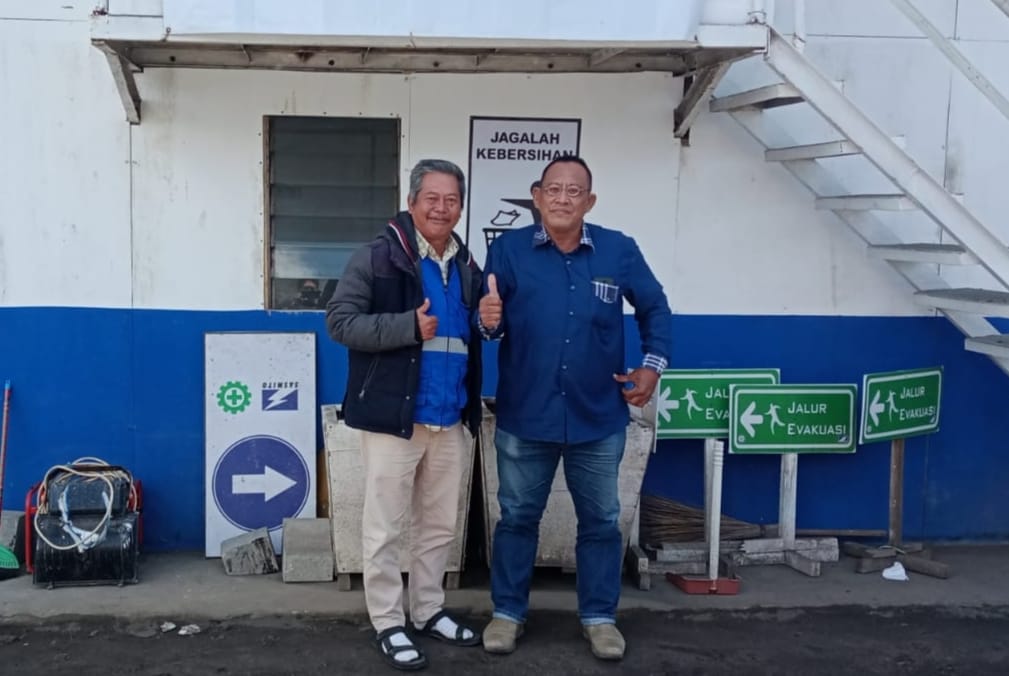 Jurnalis Transnews.co.id saat konfirmasi progres pembangunan penataan KSPN Bromo - Tengger - Semeru tahap 1 di Ngadisari, Sabtu (21/1)