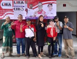 Persiapan DPD LSM LIRA Kabupaten Sidoarjo bersama Rumah Budaya R3 dalam rangka turut memeriahkan HUT NU di sekretariat GOR Delta Sidoarjo sektor 6 sebelah timur, Sabtu (4/2/2023)