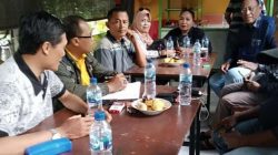 Jajaran pengurus DPD SWI Kabupaten Sidoarjo, saat rapat persiapan pelaksanaan pelantikan DPW dan DPD SWI se-Jatim di GOR Bang Kodir Bangil Pasuruan tanggal 25 Februari 2023.