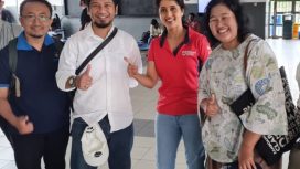 Direktur Riset dan Pengabdian kepada Masyarakat (DRPM) ITS Fadlilatul Taufany ST PhD bersama Executive Director Energy Research Institute NTU Prof Srinivasan Madhavi dan Tim INSPIRASI dari ITS saat menuju Living Laboratory Renewable Energy NTU Singapura