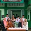 Kepengurusan IPNU IPPNU masa bakti 2023-2025 dengan membagikan sebanyak 50 takjil es buah yang dilaksanakan didepan Kantor Majelis Wakil Cabang (MWC NU) Kecamatan Tanggul. (25/03/2023).