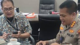 Kamsul Hasan saat bersama Kombes Imran Edwin Siregar