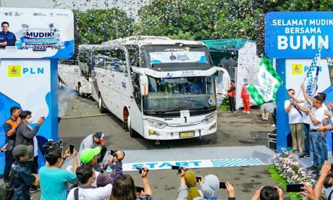 
					PT. PLN (Persero) Unit Induk Distribusi (UID) Jawa Timur melepas 1000 pemudik dari Surabaya menuju 33 kota/ kabupaten di wilayah Jawa Timur (Jatim) dan Jawa Tengah (Jateng) Selasa (18/4/2023).