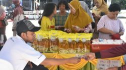 Pasar Murah Bulan Ramadan dan Menjelang Idulfitri 1444 H, di Halaman Kantor Disperindag Jatim, Senin (10/4/2023)