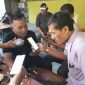 Kabid Advokasi Hukum DPD SWI Sidoarjo, Moch. Ibrahim saat wawancara dengan awak media pada pembukaan Cafe dan Warkopnya di Raya Wonoayu, Sidoarjo (27/5/2023).
