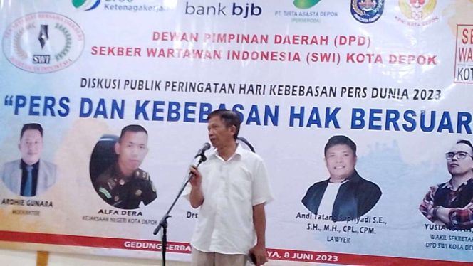 
					Sekjen Sekber Wartawan Indonesia (SWI) saat sambutan pembukaan Diskusi Publik, Kamis 6 Juni 2023 di Kota Depok