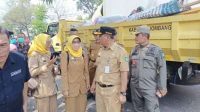Foto: Kriss PIN || Sekda Kab. Jombang turun tangan karena maraknya reklame tanpa izin.