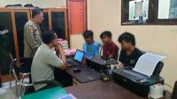 Kapolsek wuluhan bersama jajarnya berhasil menangkap tiga orang remaja diduga kuat pencury body set motor