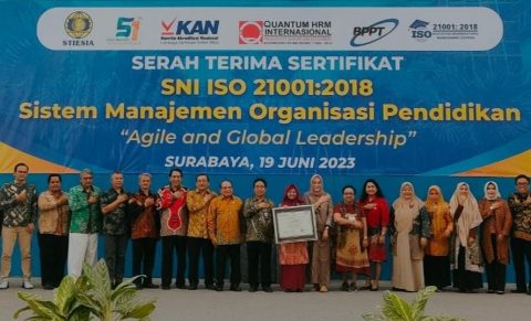 STIESA SURABAYA menerima penghargaan SNI ISO 21001: 2018 tentang Sistem management Organisasi Pendidikan ., Senin (19/6/2023)