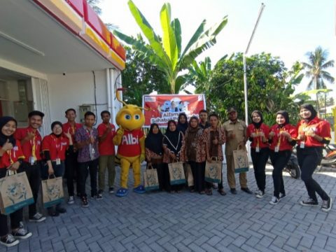 Posyandu Kolaborasi Alfamart dan Cussons di Lombok Timur acara yang digelar sangat meriah.
