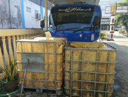 Dua tandon air ukuran besar beserta truck tangki juga diamankan diduga sebagai tempat penampung BBM jenis solar
