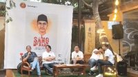 Diskusi publik usai deklarasi Relawan Sang Menang dengan pembicara Ahli Psikologi Poltik dan guru besar UI Prof. Dr. Hamdi Muluk, M.Si, dan Politisi PSI Dr. Ade Armando, M.Sc. dan Sigit Widodo di Depok Kamis (1/6/2023). 