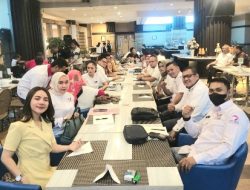 Caleg DPR RI Partai Perindo Dapil VI Jawa Barat, Irjen Pol (Purn) Ricky Herbert P Sitohang, SH, MH, bersama para Caleg 