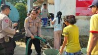 jumat Curhat Polres Jember Salurkan Bantuan Air Bersih untuk Warga