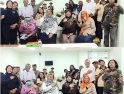 Foto bareng bersama Dirut RSUD KiSA Kota Depok, Kepala Dinas Kesehatan Kota Depok, dan rekan-rekan jurnalis Kota Depok