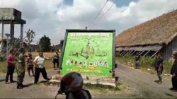 Saat pembokaran tugu silat Pagar Nusa di Jember TNI-Polri Beri Aspirasi