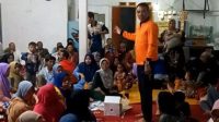 Najib, SH Komisi 1 DPRD Kabupaten Pasuruan dari fraksi PKS,  saat singgah di Posko pemenangan calon Kades Uswatun Jamilah, Sabtu (2/9/2023)