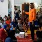 Najib, SH Komisi 1 DPRD Kabupaten Pasuruan dari fraksi PKS, saat singgah di Posko pemenangan calon Kades Uswatun Jamilah, Sabtu (2/9/2023)