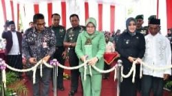 Pangdam V/Brawijaya Didampingi Bupati Ikfina Rahmawati meresmikan Rutilahu di Pacet, Mojokerto, (7/9/2023).