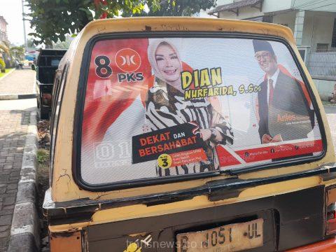 Bawaslu Depok Belum Bisa Tindak Pelanggaran Pemasangan Stiker Caleg di Angkot