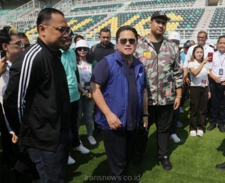 Ketua Umum PSSI Bersama Menpora RI Tinjau Venue Stadion GBT Surabaya