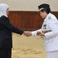 Gubernur Jawa Timur, Khofifah Indar Parawansa melantik Dr Ir Zanariah MSi sebagai Penjabat (Pj) Walikota Kediri di Gedung Negara Grahadi, Surabaya, Jumat (3/11/2023).