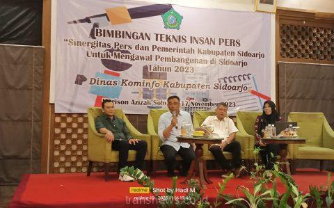 Para Narasumber Bimbingan Teknis Insan Pers yang diselenggarakan Dinas Kominfo Kabupaten Sidoarjo di Horizon Azizah Solo, Kamis (16/11/ 2023)