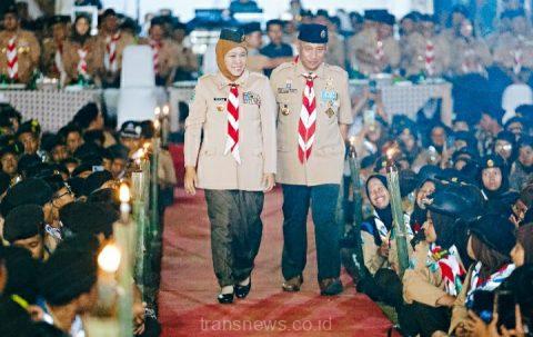 Gubenur Jawa Timur Hj Khofifah Indar Parawansa bersa Ketua Kwarda Jawa Timur H.M Arum Sabil,SP,SH.