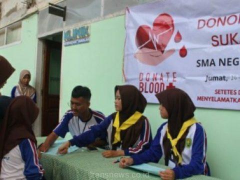 PMI Dorong Siswa Menjadi Pendonor Pemula, SMAN 4 Jember Gelar Donor Darah
