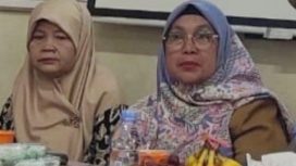 Aan Karnamah, SPd (kanan) Plt UPTD SDN Kalibaru 2