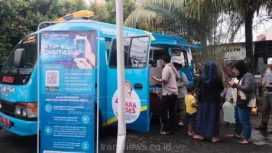 Disdukcapil) Kota Depok menggelar pelayanan Aktivasi Identitas Kependudukan Digital (IKD) Keliling yang dilaksanakan pada 20-28 Maret 2024, melalui Mobil Dukcapil Depok Mobil Pelayanan Keliling (De Molek). foto: Diskkminfo Kota Depok 