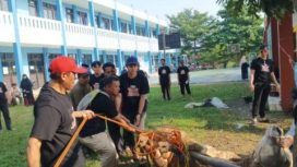 Pemotongan hewan kurban di Yayasan SIT Ruhama Depok.