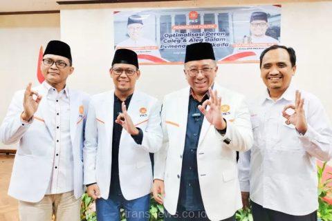 
					DPW PKS Jabar Gelar Konsolidasi Pemenangan Pilkada, IBH: Mesin Partai Harus Dikuatkan